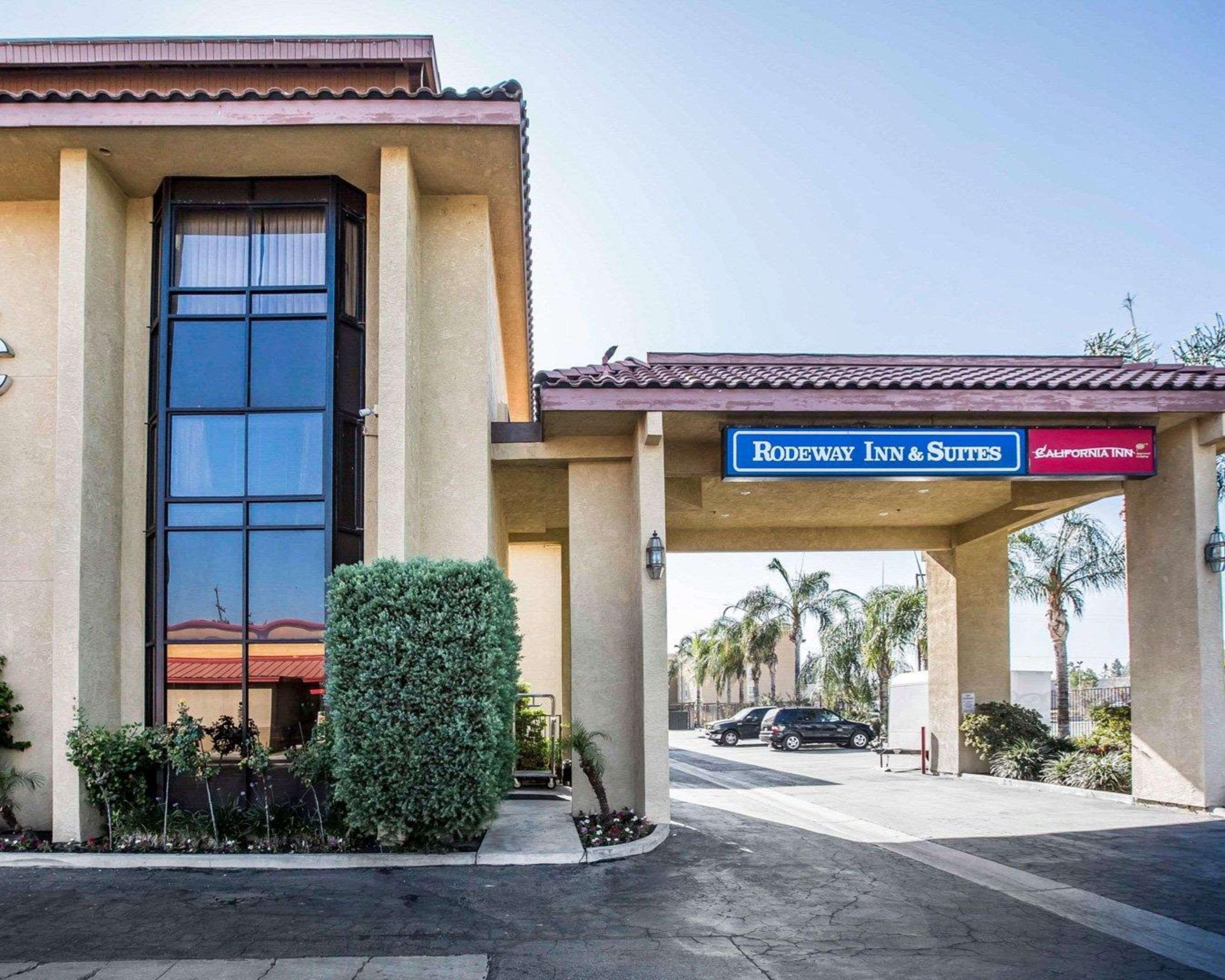 California Inn And Suites Bakersfield Exterior photo